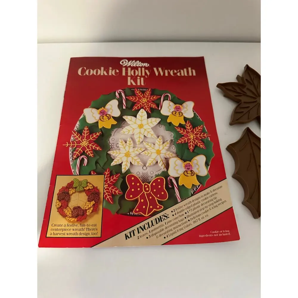 Wilton Vintage Christmas Cookie wreath cookie cutters